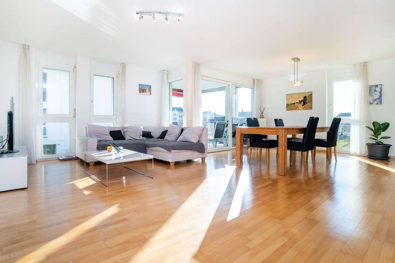 Vk - R - Zuerich Airport - Luxury - Home Stay - Raetschengaessli - Kloten Exterior photo